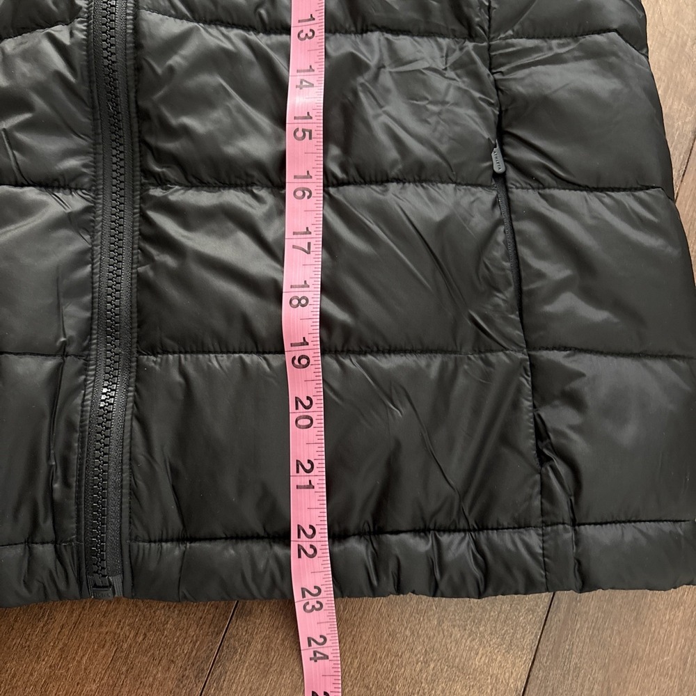 Athleta Aire Puffer Vest Womens S Black Hooded Lightweight Packable New $125 - Picture 12 of 16